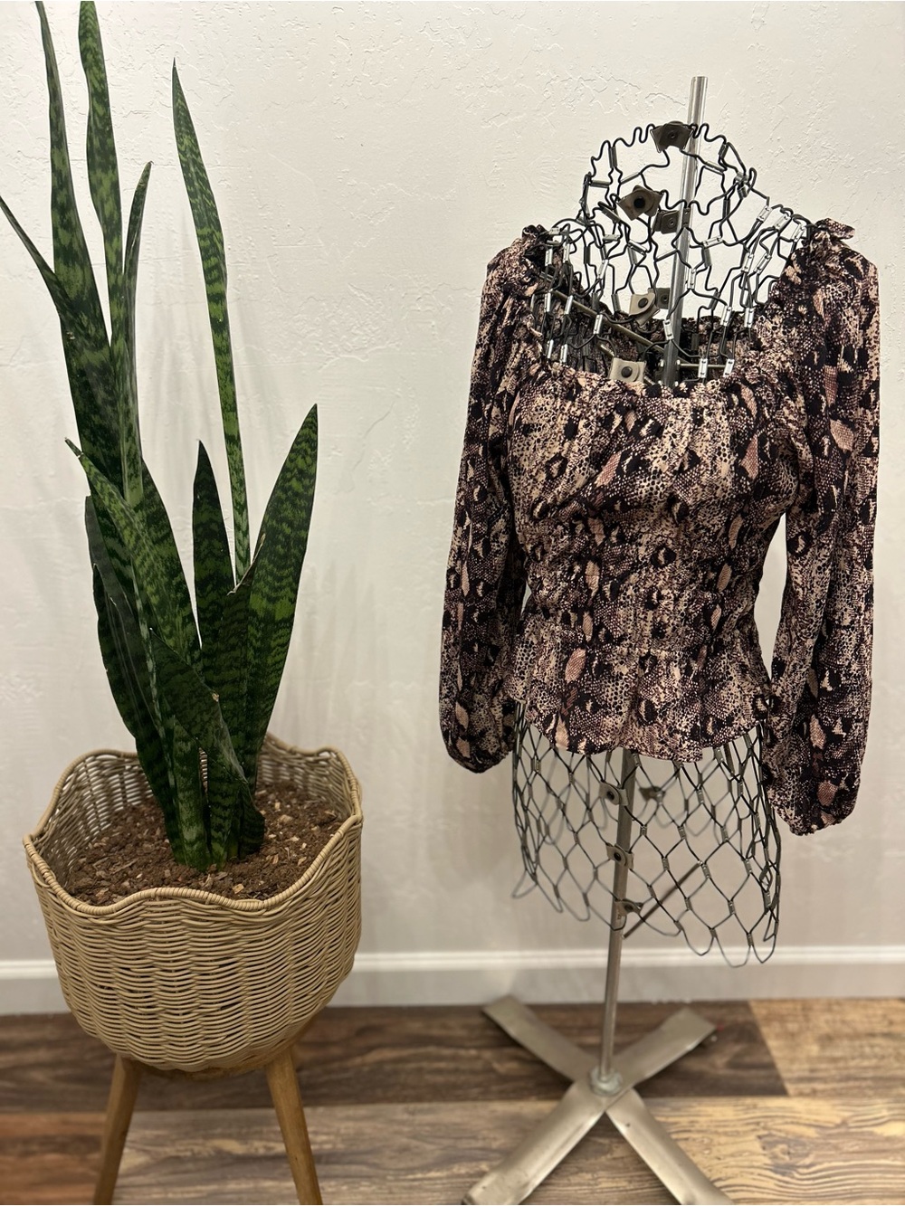Angie Snake Print Smocked Peplum Blouse Size Small Boho Y2K